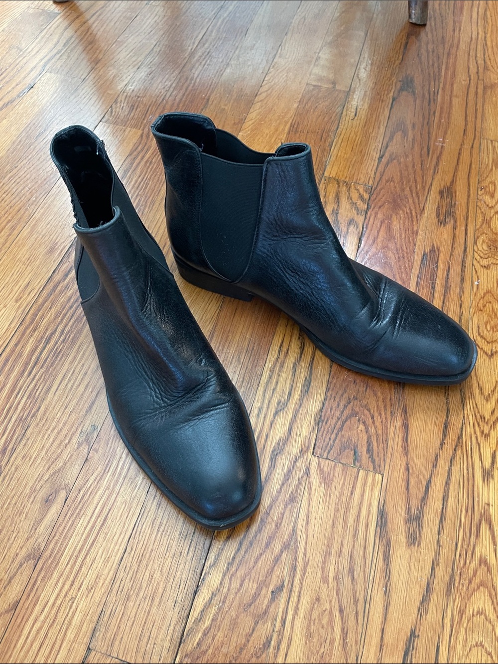 Zara Women’s Black Leather Chelsea Boots - Sleek Slip-On Style Size 38/ 7.5 US